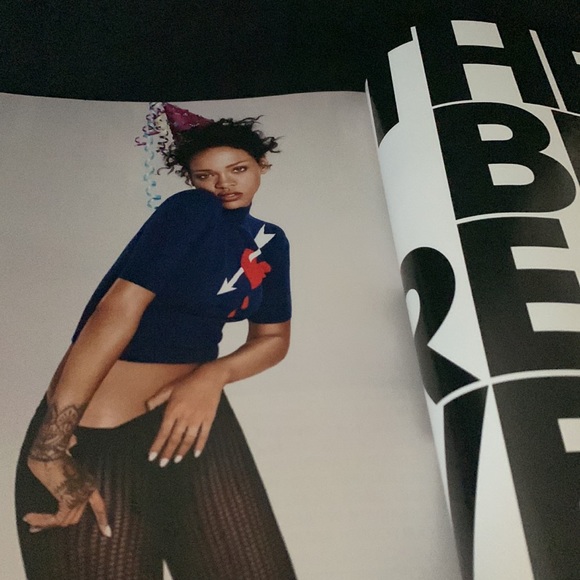 Rihanna Elle Magazine December 2016 No 352 New - Picture 3 of 4